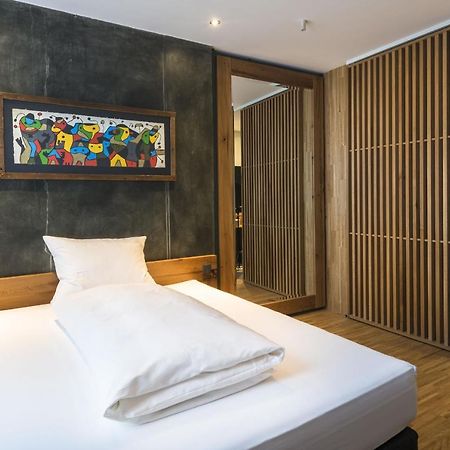 Hotel Ochsen Post Tiefenbronn Экстерьер фото