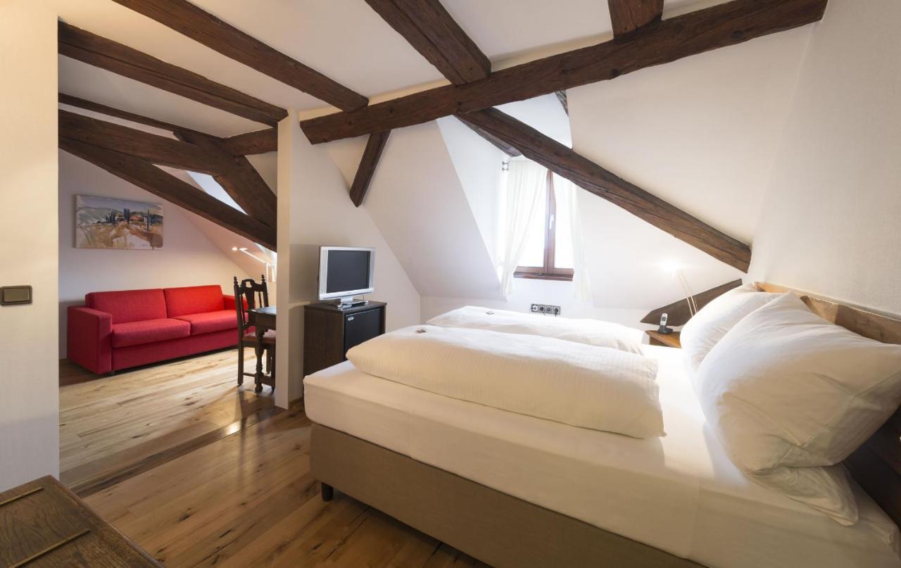 Hotel Ochsen Post Tiefenbronn Экстерьер фото