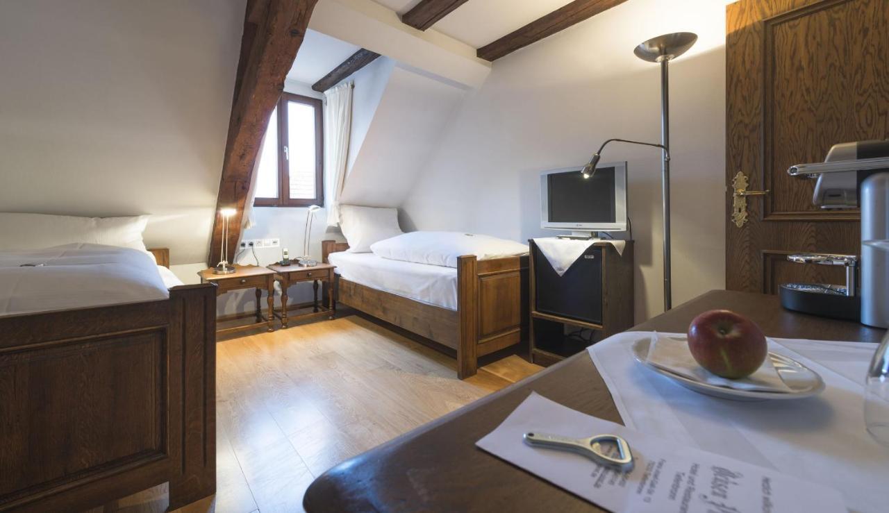 Hotel Ochsen Post Tiefenbronn Экстерьер фото