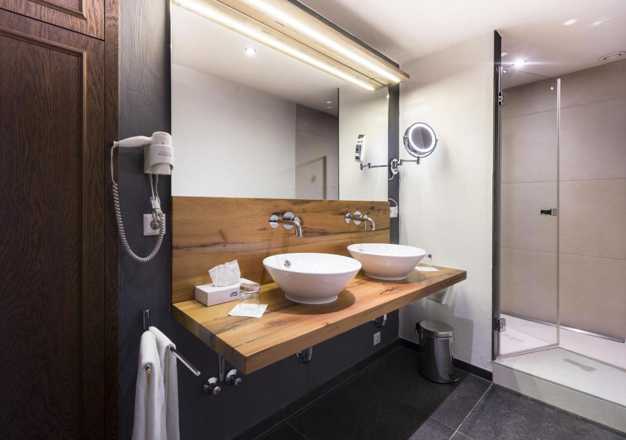 Hotel Ochsen Post Tiefenbronn Экстерьер фото